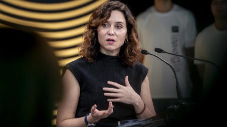 Ayuso afirma que España es ya un Estado policial con derechos civiles restringidos