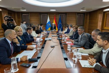Canarias remite una carta a tres ministerios para que reclamen dinero a la UE para menores