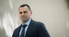 El PSOE eleva a cinco años la petición de prisión para el novio de Ayuso