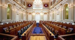 El Parlamento canario desprecia a la ciudadanía al retirar la ILP de la sanidad