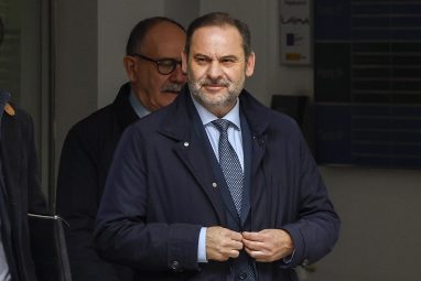 Ábalos recurre la investigación de su patrimonio y pide limitar su causa a las mascarillas