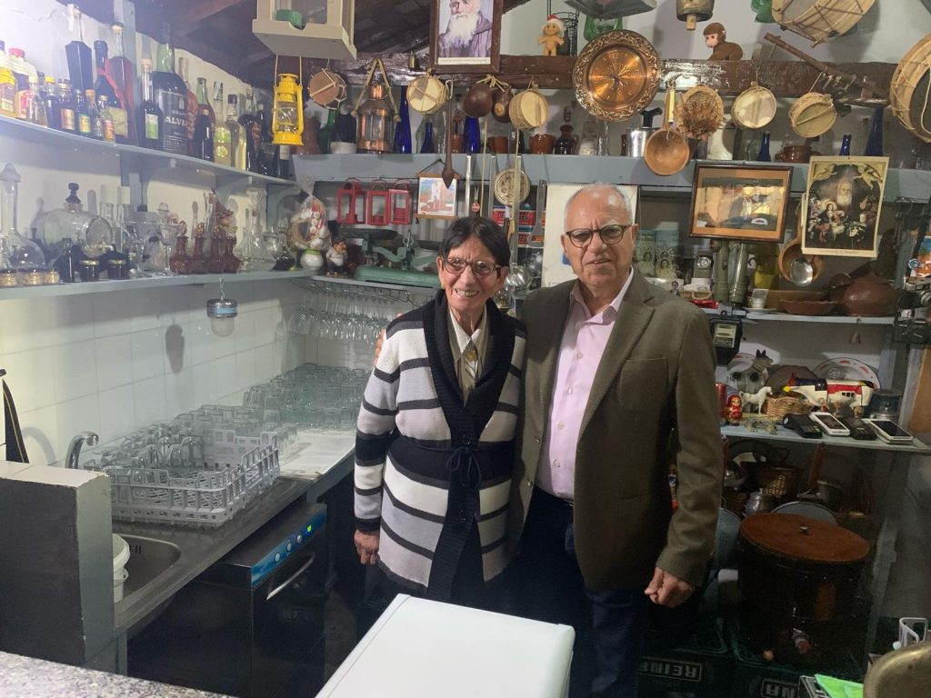 220425 Efigenia Borges y Casimiro Curbelo, presidente del Cabildo de La Gomera