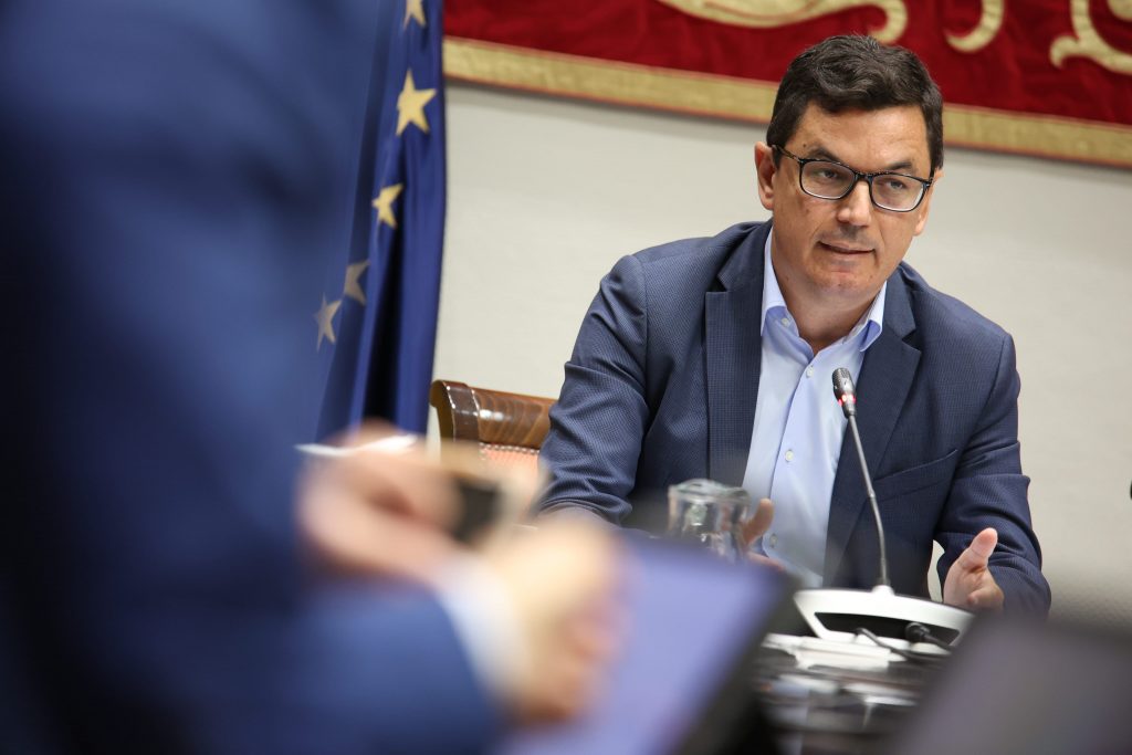 090525 El Gobierno garantiza el cumplimiento de la normativa en alquileres de vivienda protegida en los inmuebles del Edificio Pelayo en Fuerteventura