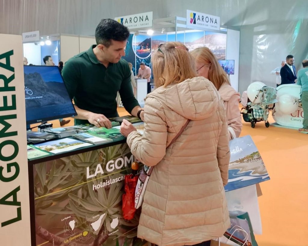 120525 Stand de La Gomera en Expovacaciones