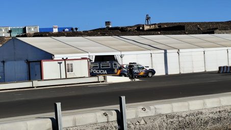 Anulado el contrato de la instalación de carpas para migrantes en el puerto de Lanzarote