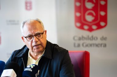 Casimiro Curbelo, presidente (1)