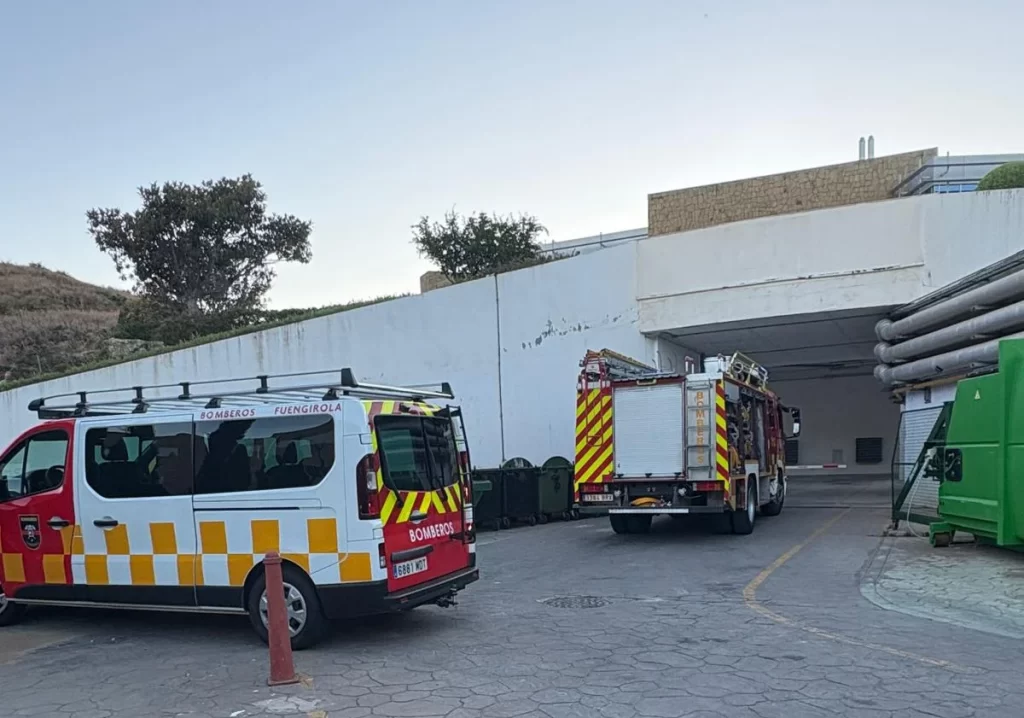 Desalojan las urgencias del hospital de Benalmádena por una fuga accidental de gas tóxico