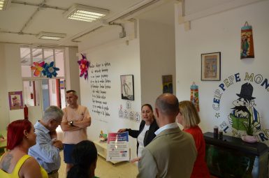 Difusión del servicio virtual de información para familias con menores trans en el CEIP Pepe Monagas (1)