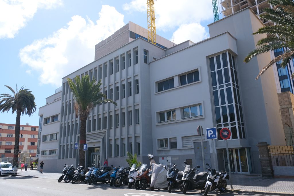 Edificio de la Fábrica de Hielo, centro de atención municipal a personas sin hogar