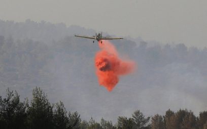 España envía dos aviones para extinguir los incendios cerca de Jerusalén