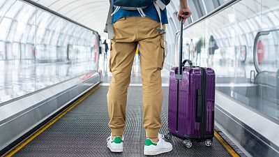 España y Consumidores europeos llevan a Bruselas litigio por equipaje de mano en aviones