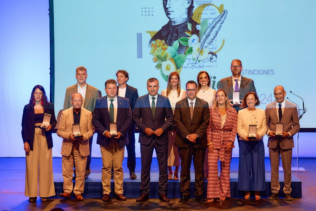 FOTO. Acto de entrega de distinciones Viera y Clavijo 2024