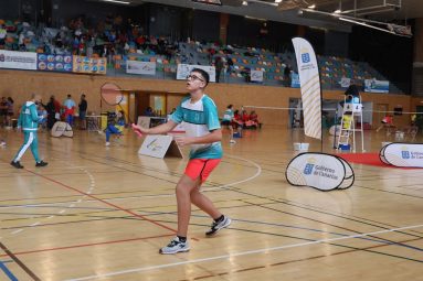 FOTO. Campeonatos de Canarias en Edad Escolar en bola canaria y bádminton (1)