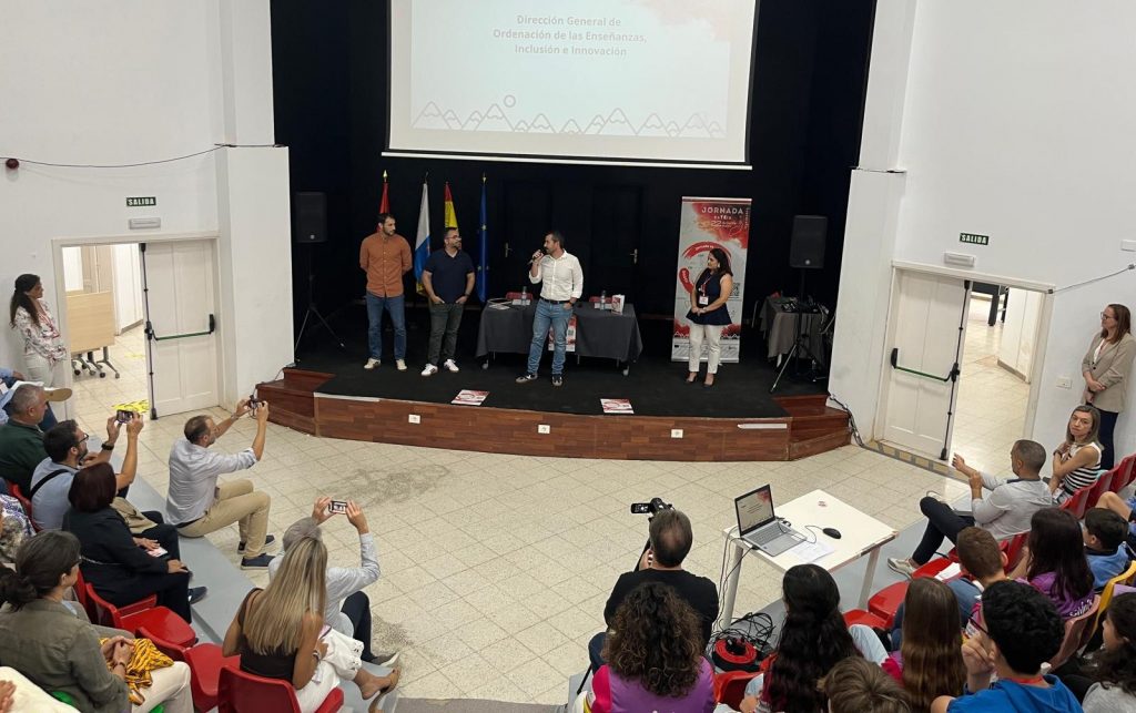 FOTO. David Pablos en la inauguración de esTEla 2025 2