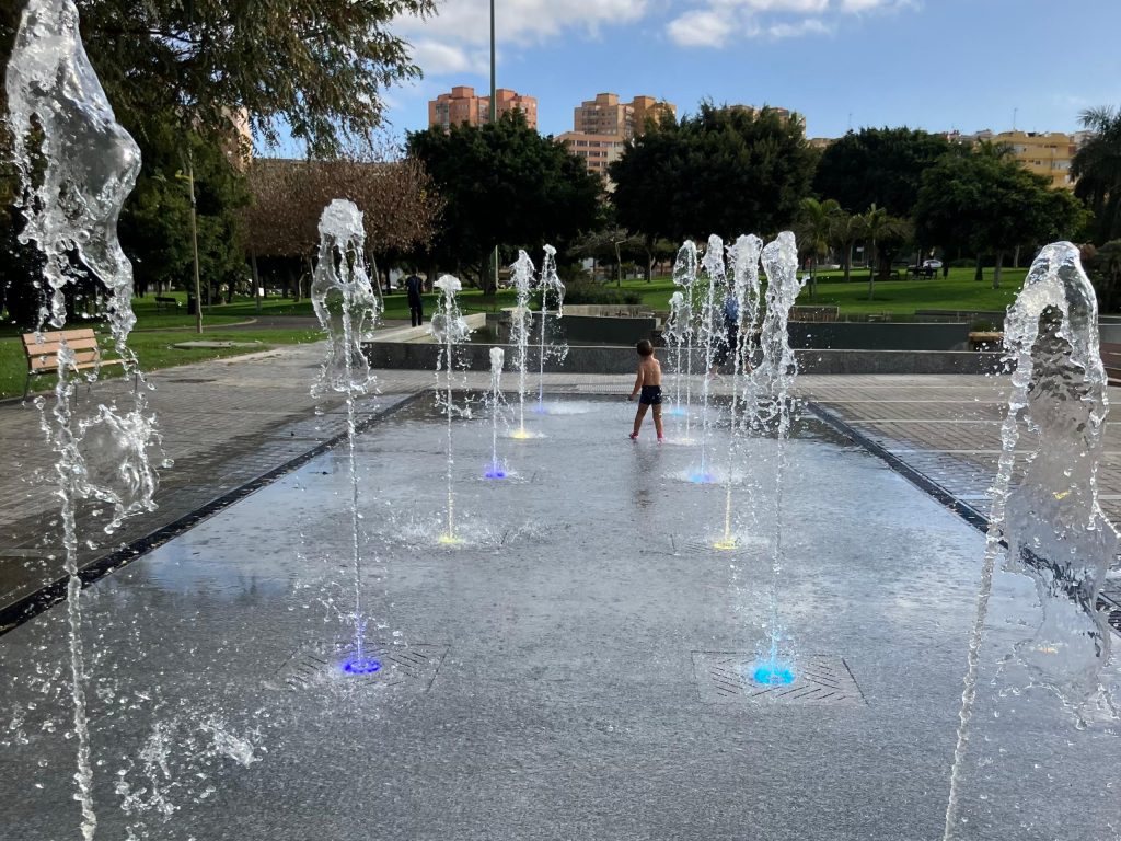Fuente transitable en Las Rehoyas