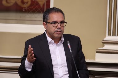 GUSTAVO SANTANA HUELGA20