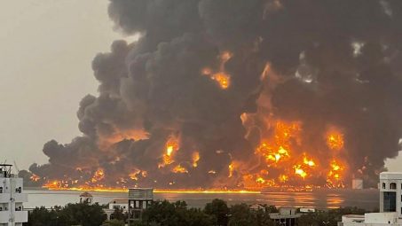 Irán condena enérgicamente los ataques israelíes contra el puerto yemení de Al Hudeida