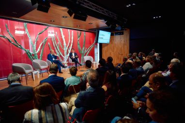 La Consejería impulsa dos decretos de vivienda para estimular al sector para que construya vivienda protegida 3