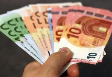 La inflación se modera tres décimas en mayo, hasta el 1,9 %, por el abaratamiento del ocio