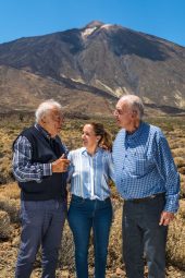 La presidenta del Cabildo, Rosa Dávila en el Teide junto a Wolfredo Willpret e Isidoro Sánchez.