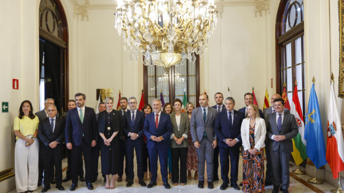 La reunión preparatoria de la Conferencia de Presidentes acaba sin acuerdo