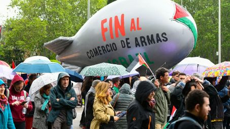Miles de personas protestan contra el genocidio palestino y la venta de armas a Israel