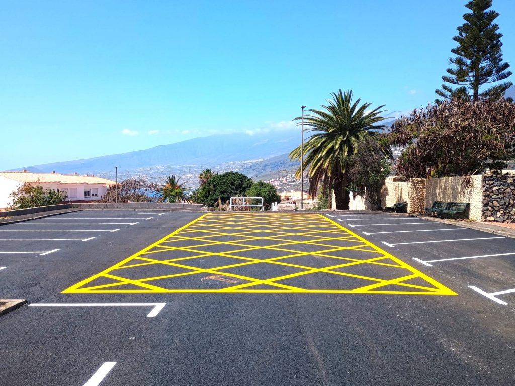 Reasfaltado y Señalización vial calles Radazul Alto (4)