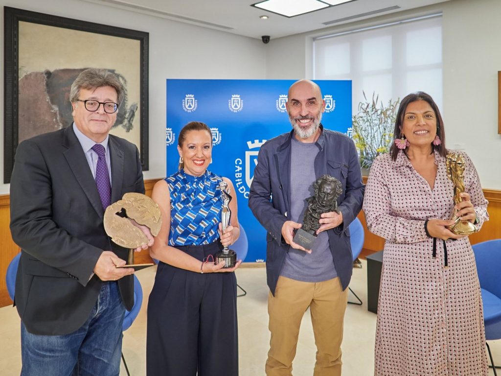 Recepción en el Cabildo de Tenerife a David Baute 1