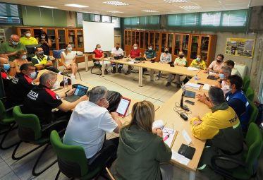 Reunión del PEVOLCA durante la erupción