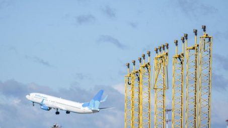 Rusia cierra los cuatro aeropuertos de Moscú por motivos de seguridad
