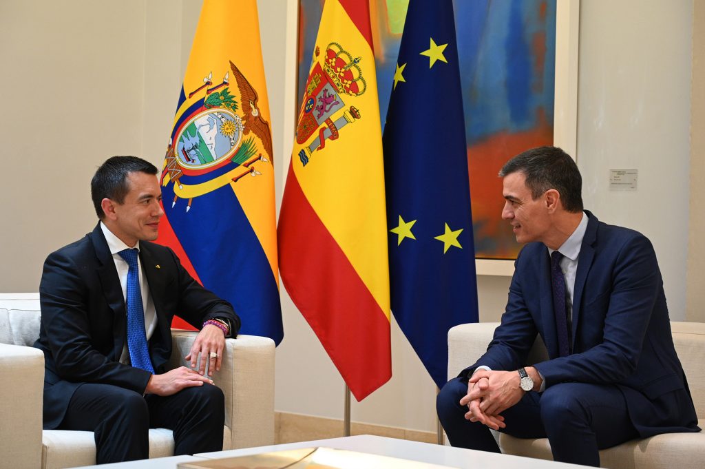 Sanchez-Presidente-Ecuador-Noboa archivo
