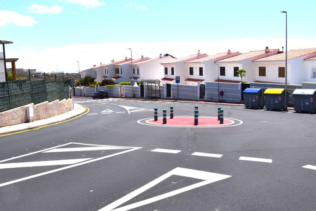 Señalización vial calle Cortés (2)