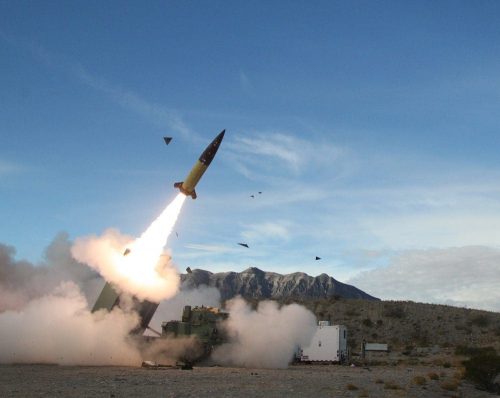 Taiwán recibe un primer lote de 16 misiles balísticos ATACMS procedente de Estados Unidos