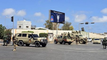 Un grupo de españoles se encuentra atrapado en Trípoli por ataques armados entre milicias