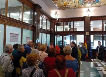 Visita_mayores_Banco_España1