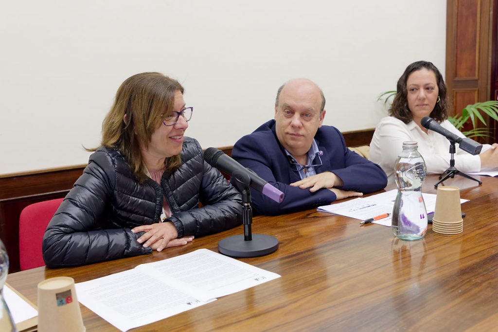 encuentro-ganaderia-caprina-inauguracion-Noemí Castro (IGA), Alfonso Ruiz (ULL) y Janira Gutiérrez (ICIA).