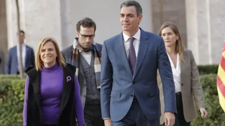 pedro-sanchez-preside-la-reunion-interministerial-sobre-la-dana-2