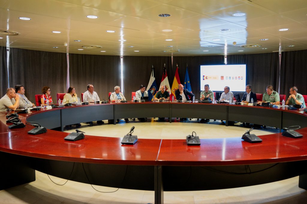 180625 Reunión entre Delegación del Gobierno en Canarias, Cabildo y ayuntamientos gomeros para la coordinación en materia de seguridad en La Gomera