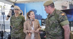 Rosa Dávila agradece el compromiso de las Fuerzas Armadas con Tenerife