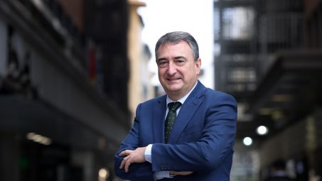 Aitor Esteban sitúa en Europa el debate sobre el reconocimiento nacional de Euskadi