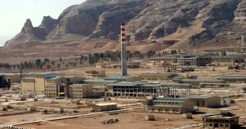 Aviones israelíes bombardean la planta nuclear en Isfahán y continúa la ofensiva