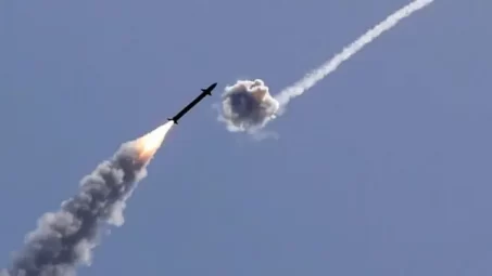 Catar interceptó todos los misiles iraníes menos uno que cayó en una base sin causar daños
