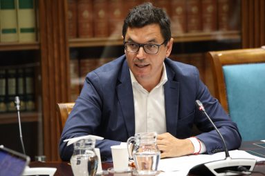 El Gobierno de Canarias reafirma su compromiso con la mejora de la vía La Cumbre-Los Llanos y el desarrollo de la LP-2, en La Palma