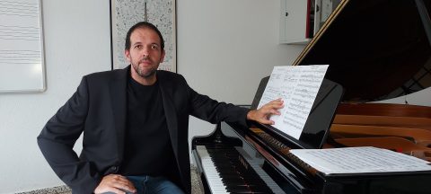El compositor de las tres microzarzuelas, Yónatan Sánchez-Santianes (3)