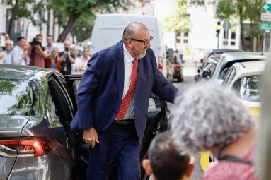 El juez rechaza enviar a prisión a Ábalos y Koldo, pero apunta a sólidos indicios