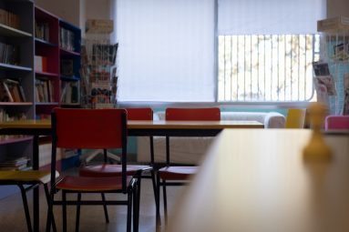 FOTO. Educación refuerza la digitalización educativa con 12.500 paneles digitales interactivos y 16.500 cámaras de documentos