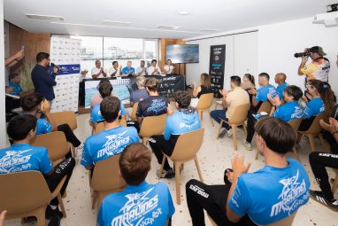 FOTO. Firma convenio Relevo Paralímpico Canarias y Club Marlines de Piragüismo (2)