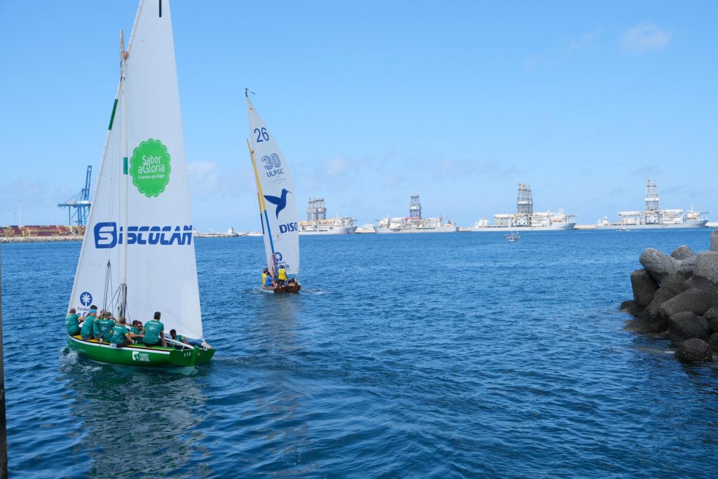 Instantes previos a la regata de las Fiestas Fundacionales de Las Palmas de Gran Canaria