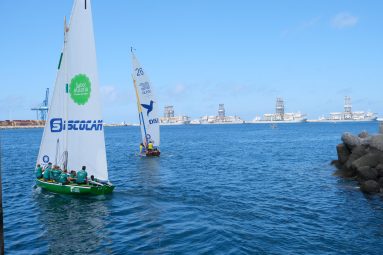 Instantes previos a la regata de las Fiestas Fundacionales de Las Palmas de Gran Canaria