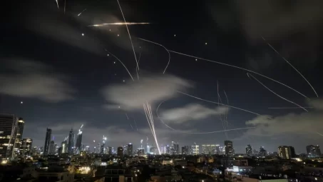 Irán lanza un nuevo ataque sobre Israel tras el anuncio de Trump de un alto el fuego